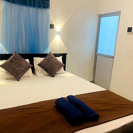 Fly Infinity - Home Stay Kandy Extérieur photo